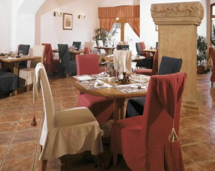 Hotel U Zlateho Lva كافليتشكوف برود المظهر الخارجي الصورة